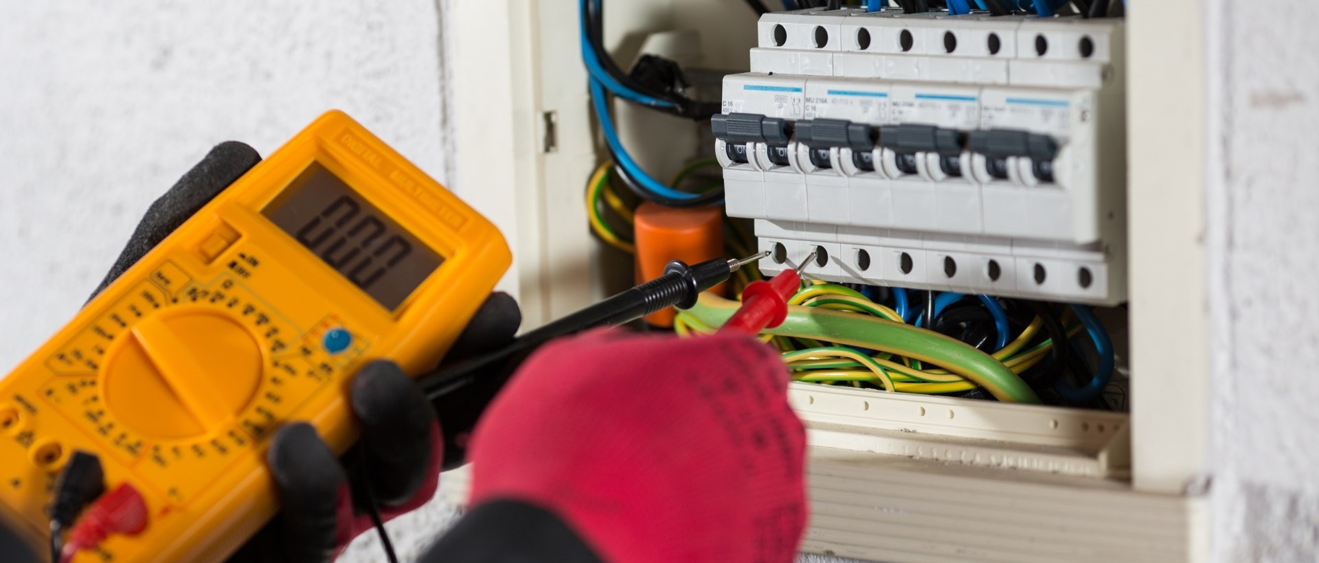 Electricians RM18
